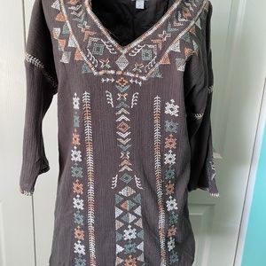 Southwestern Style Embroidered Garnet Hill Top